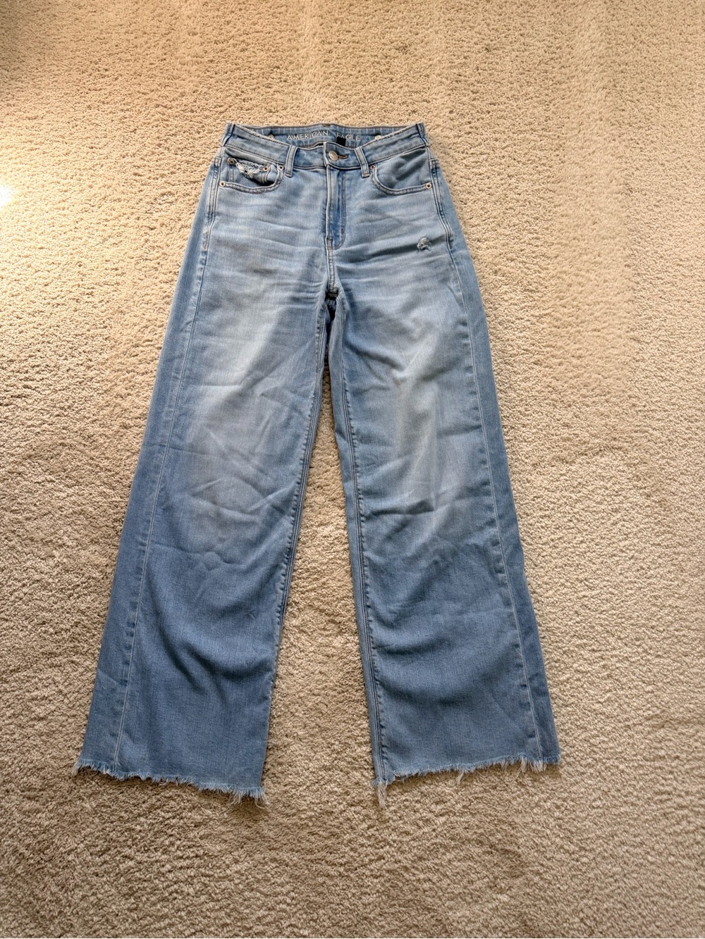 American Eagle Outfitters Light Blue Wide-Leg Jeans with cinched waist - size 00